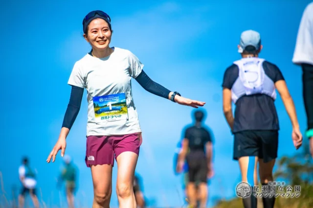 .
10月26日(日)開催
尾瀬戸倉 尾瀬国立公園マウンテンマラソン
エントリー受付中！◆2025年10月26日(日)
尾瀬戸倉尾瀬国立公園マウンテンマラソン
https://oze-nationalpark-marathon.com折り返し地点の富士見田代の先にあるアヤメ平は標高1900mオーバーに位置する湿原で、『天上の楽園』と呼ばれています。素晴らしい自然のある『尾瀬』に『また来たい』と思ってもらえるきっかけを、という想いで開催しています。
本格山岳レースへの参加はちょっとハードルが高いと思われているロードランナーの皆様にも安心して参加いただける、林道を主体とした心地よく登って降ってこれるシンプルなコース設定になっています。キッズレースも同日開催。詳しくは公式サイトをご確認ください。.#日光白根山アセント
#白根アセント
#日光白根山
#尾瀬国立公園マウンテンマラソン
#尾瀬マラソン
#尾瀬
#スカイランニング
#トレイルランニング
#トレラン
#登山